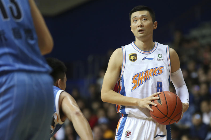 棒球淘汰赛掀起高潮，燕赵雷豹队绝杀蓬莱雄狮队，老将里程碑之夜——豪门底蕴再次显现(桌上冰壶球比赛如火如荼老将赛场大展风采)