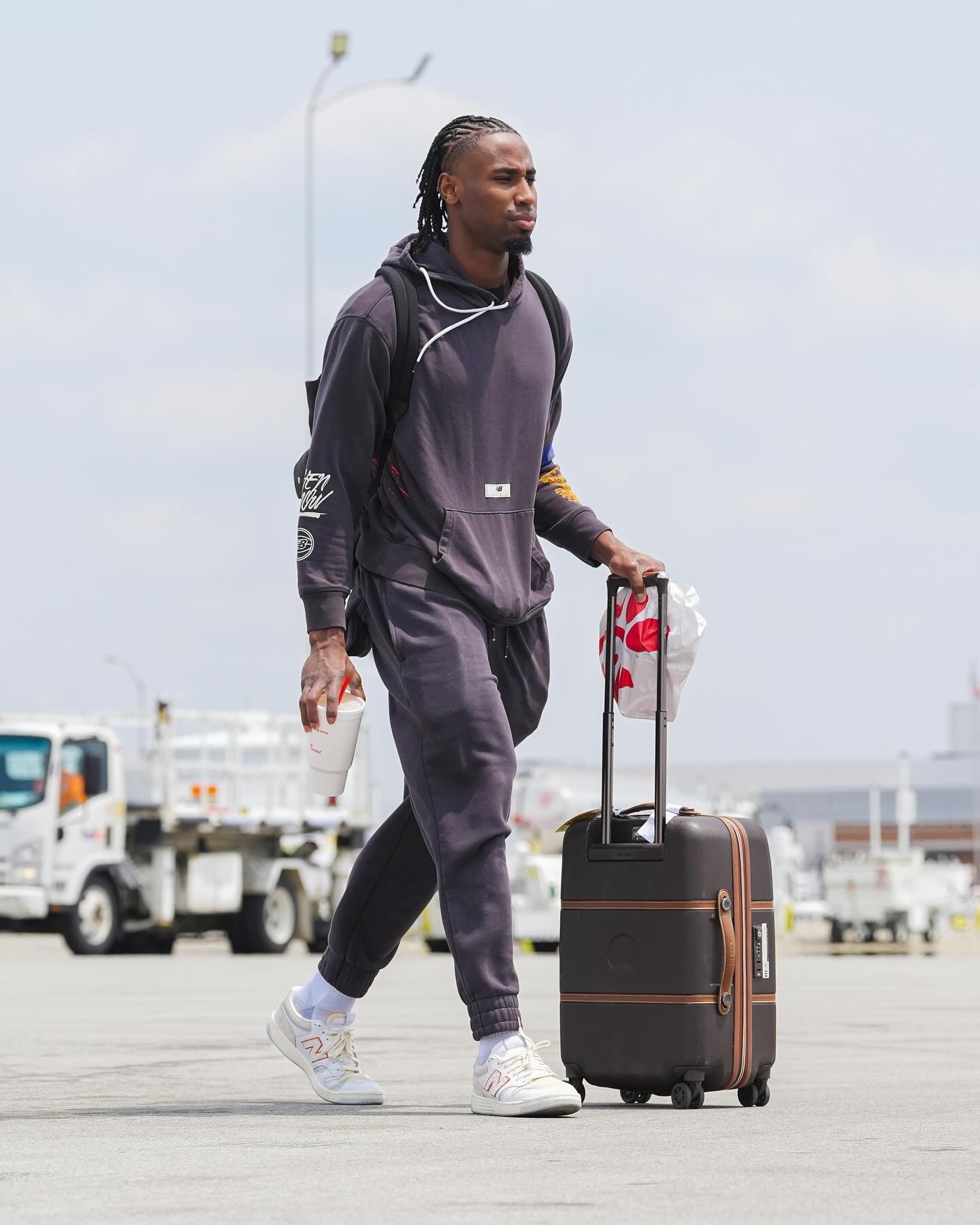 俄克拉荷马雷霆发布备战花絮，赛后止住颓势，法国杯任务艰巨，身体对抗强度拉满的简单介绍