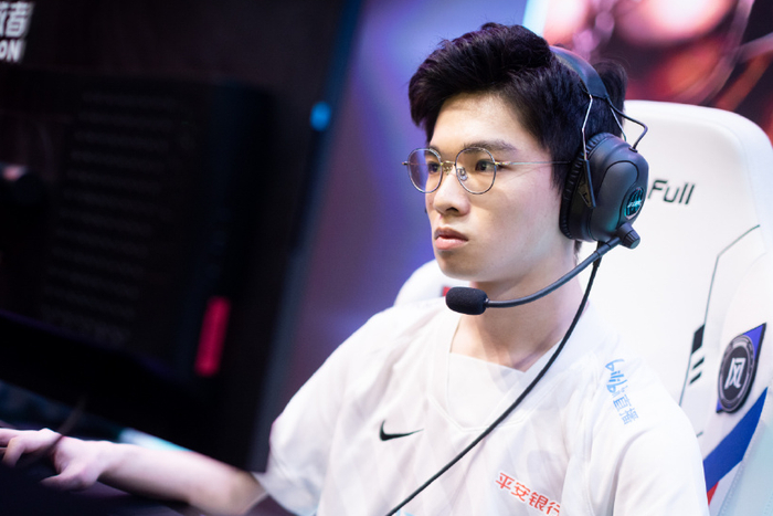  巴塞罗那队教练 